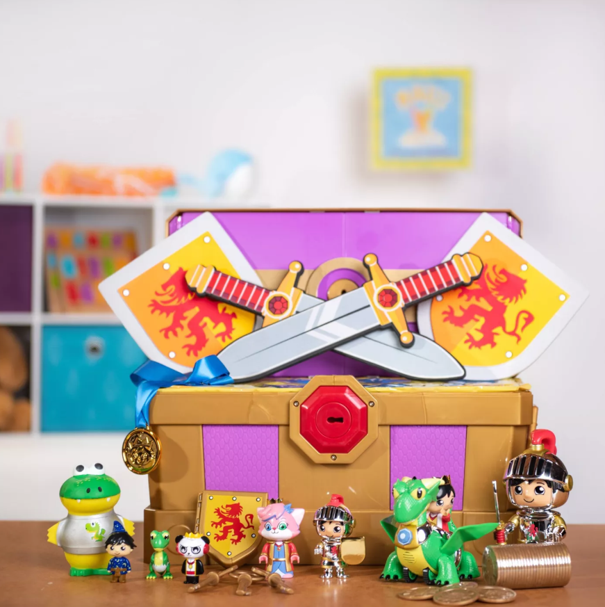 captain ryan treasure chest